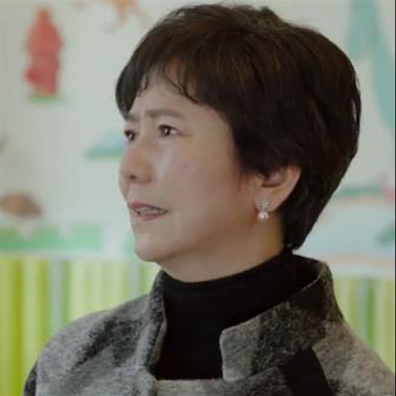 中老年女性假发短发 自然黑真发可齐可斜浏海 透气逼真全头假发套