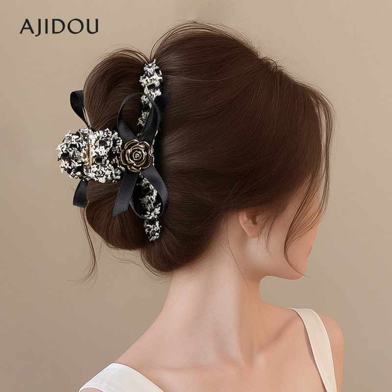AJIDOU阿吉豆抓夹法式立体黑色玫瑰花抓夹仙女高级后脑勺盘头发卡
