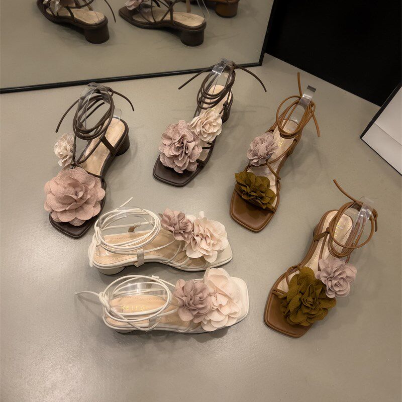 气质仙女风细带花卉时装凉鞋2025新款夏季配裙子温柔交叉绑带凉鞋