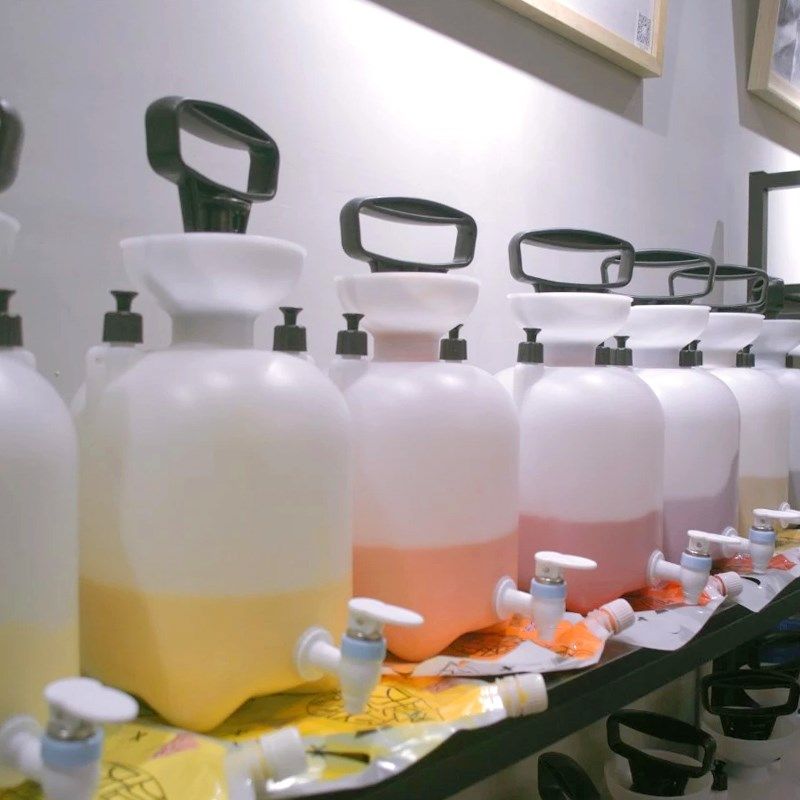 幼儿园颜料桶自助画室颜料桶丙烯水粉流体颜料桶颜料分装桶压力桶