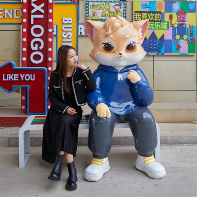 玻璃钢雕塑卡通猫网红打卡商场店门口户外休闲商业街装饰摆件定制
