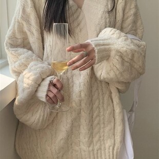V领蓝色麻花套头毛衣女秋冬2023年新款加厚宽松高级感慵懒风上衣