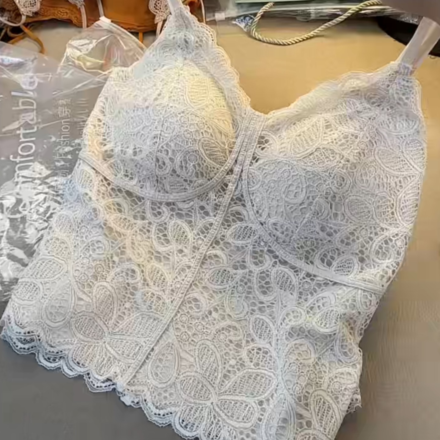 春夏马甲线镂空吊带内衣女性感V抹胸