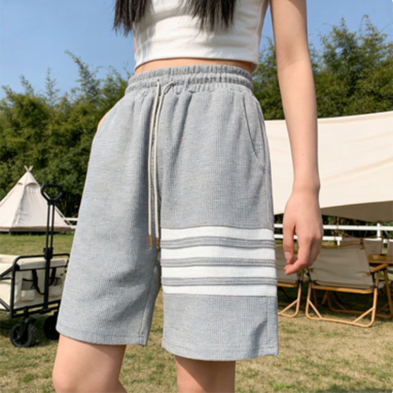 运动裤女2026夏秋宽松显瘦直筒阔腿抽绳四道杠休闲短女