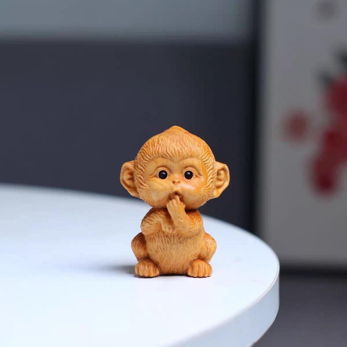 太行崖柏木勿言猴摆件木质文玩工艺装饰品生肖吃手猴子可爱创意