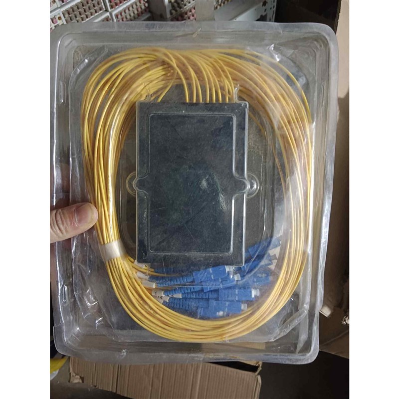 一分三十二FC尾纤式分光器现货出售一分三十二SC尾纤式分光器