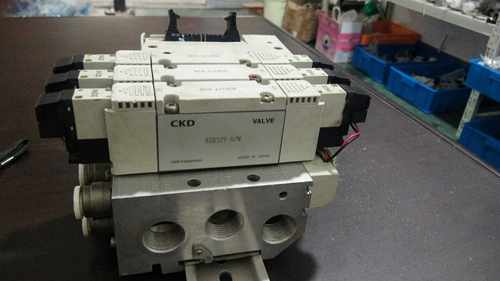 CKD 4GB329-A2N电磁阀 进口气阀 中封阀 DC24V 拆机件