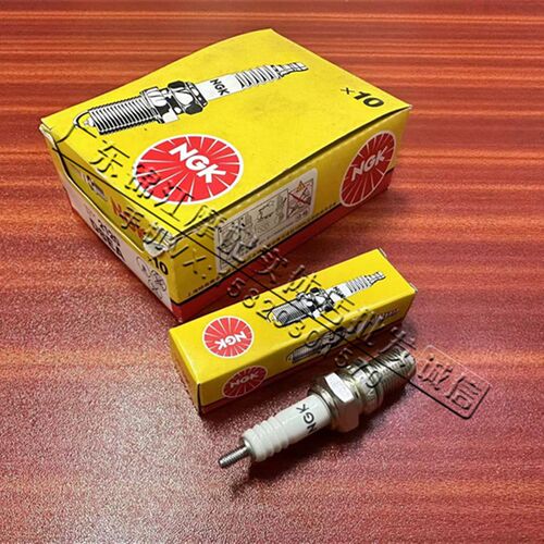 适用于铃木龟verde铃木怪1/2/3/4代3代AG50AG100 V100 火花塞火嘴