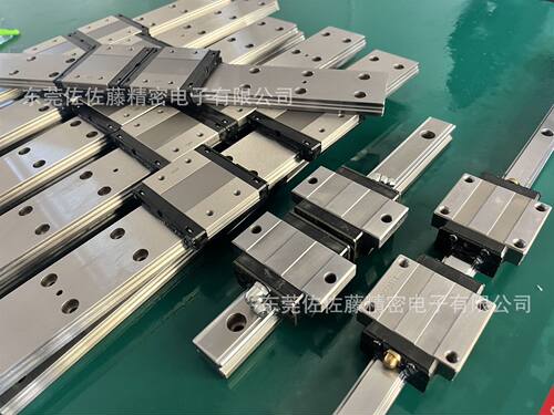 THK滑块SR15SB SR20SB SR25SB SR15TB SR20TB SR25TB SR30TB