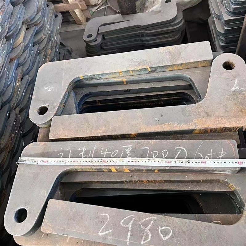 自卸车后门挂钩配件翻斗工程车尾门尾板上7七字钩镰刀吊门钩加厚