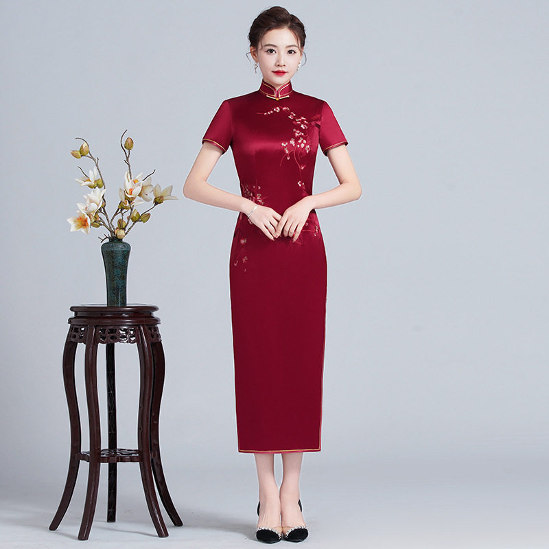 喜婆婆旗袍改良酒红刺绣高贵妈妈婚宴装婚庆敬酒礼服中长款