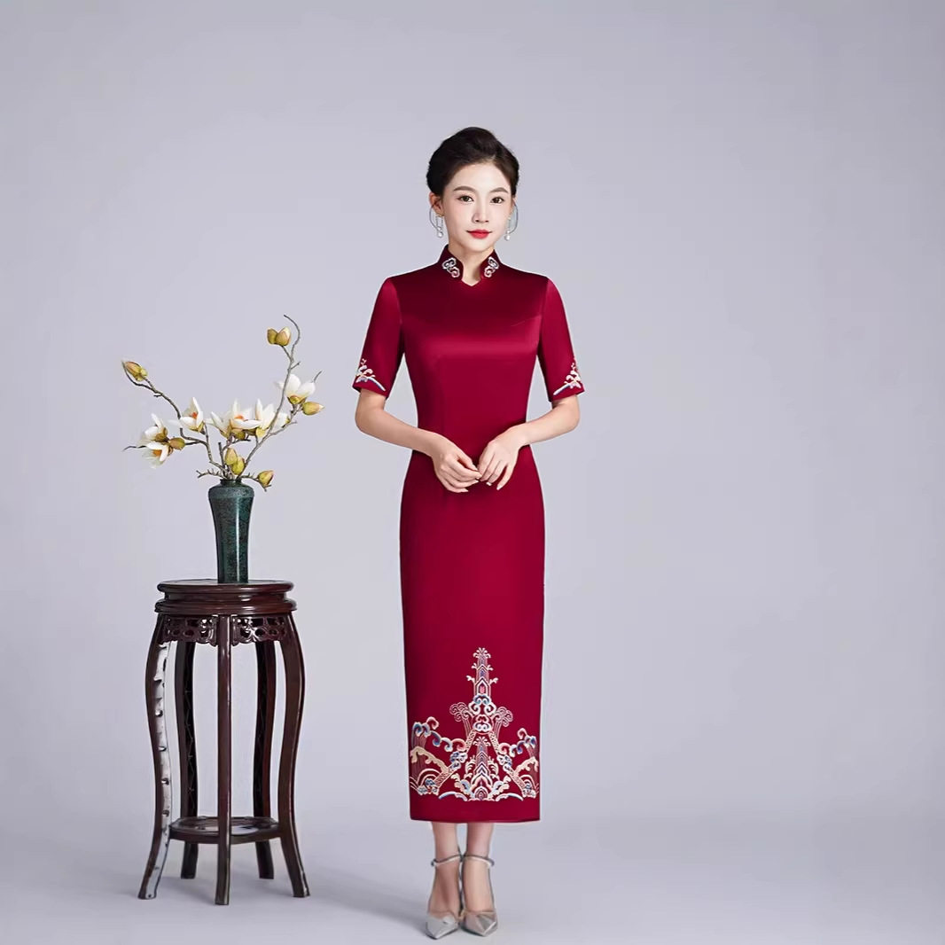高端喜婆婆婚宴装 新款醋酸缎刺绣旗袍婚礼妈妈礼服新中式裙子春