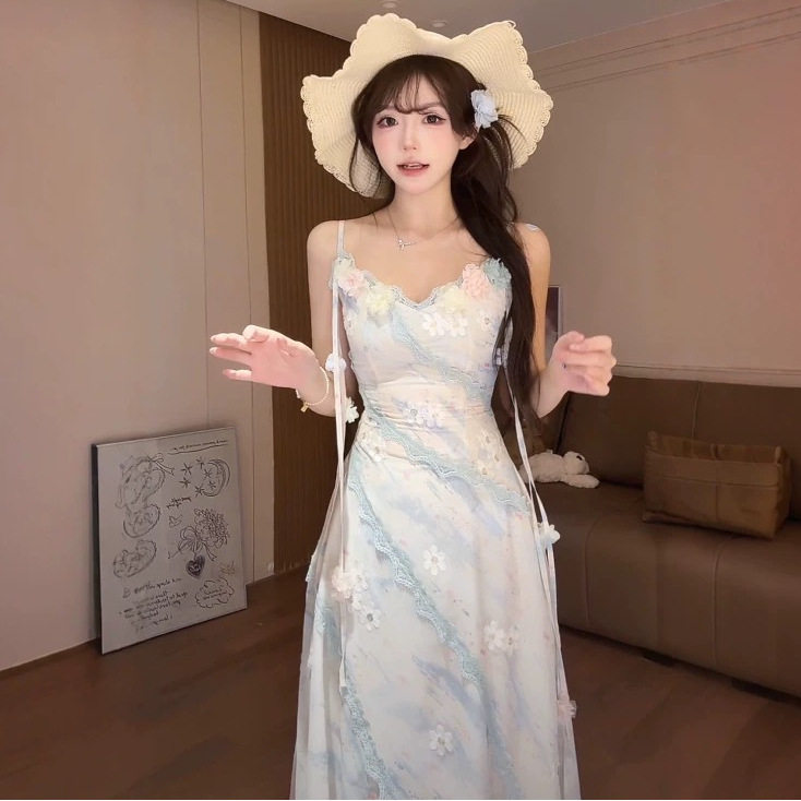 夏季纯欲风连衣裙设计感