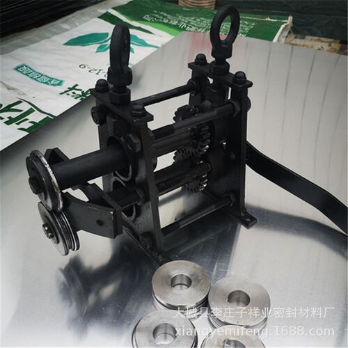销售铁皮三通咬口机铝皮卷边机保温手动压边机机房管道压筋机