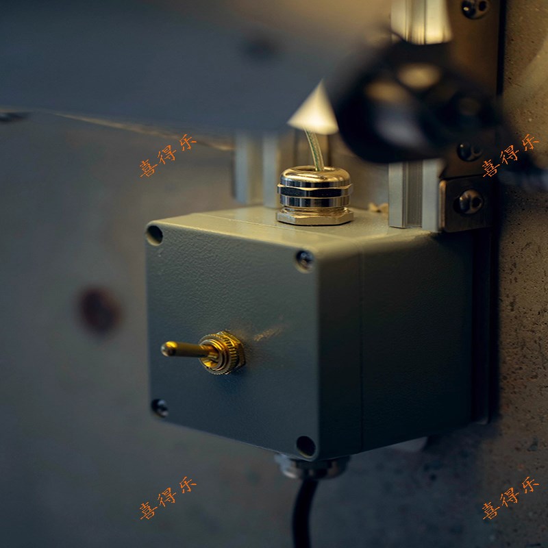 中古美式造型设计师工业风复古法式高端壁灯插座式不锈钢开窗壁灯