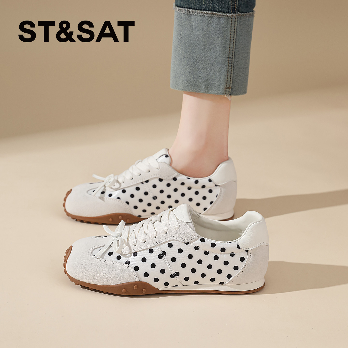 星期六低帮系带休闲运动鞋