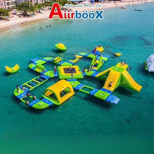 夏季海上移动充气冲关水上乐园