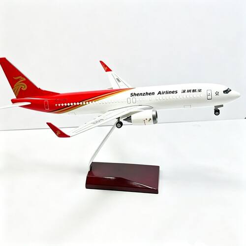 深圳航空737飞机模型带轮带灯带起落架仿真合金便宜航模摆件收藏
