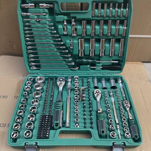 121件套汽修套筒扳手工具套装