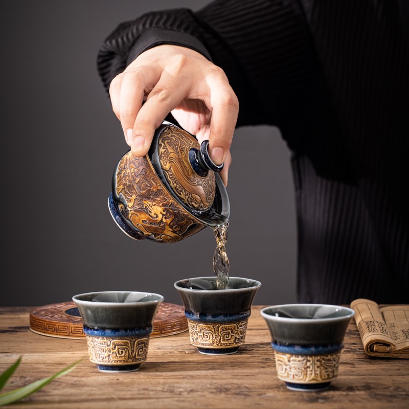 窑变陶瓷旅行套装浮雕功夫茶具便携礼品复古盖碗三杯车载随身茶具