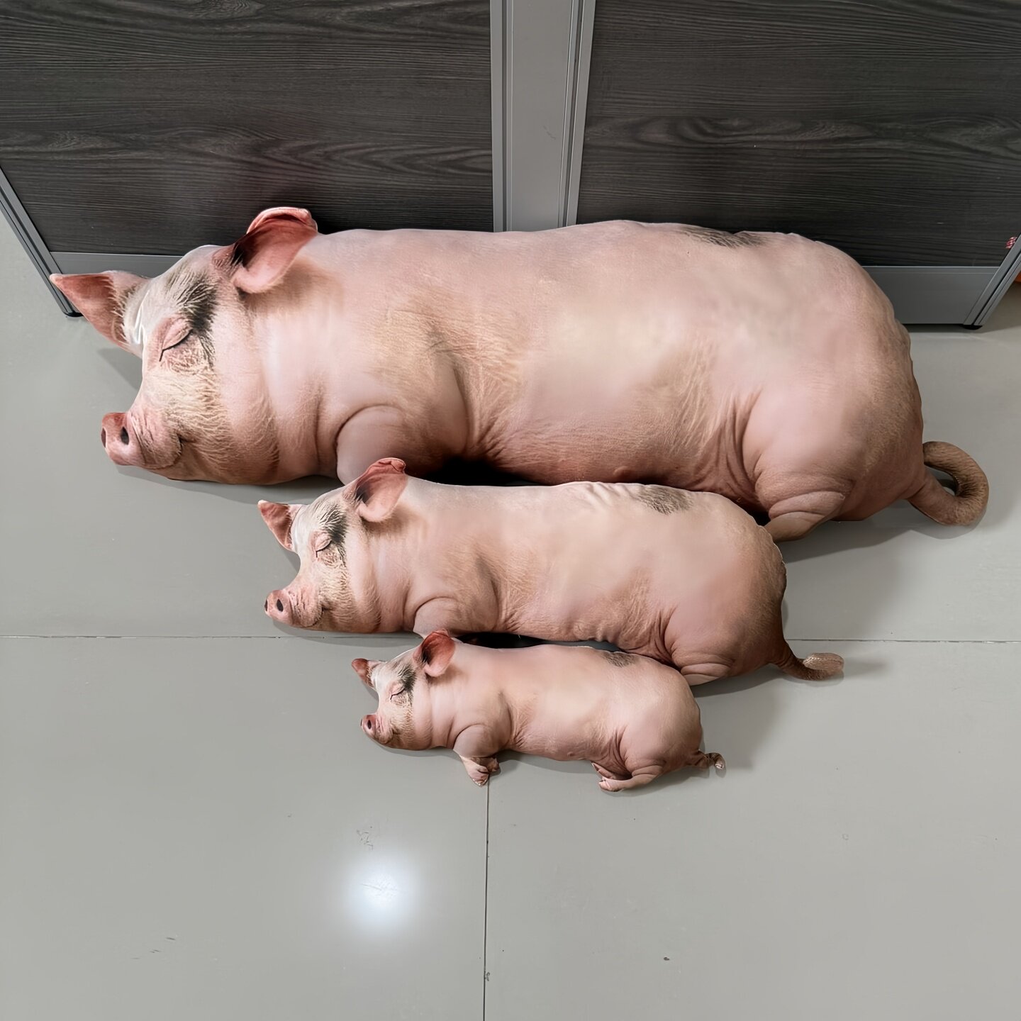 仿真抽象小猪印花抱枕公仔靠枕