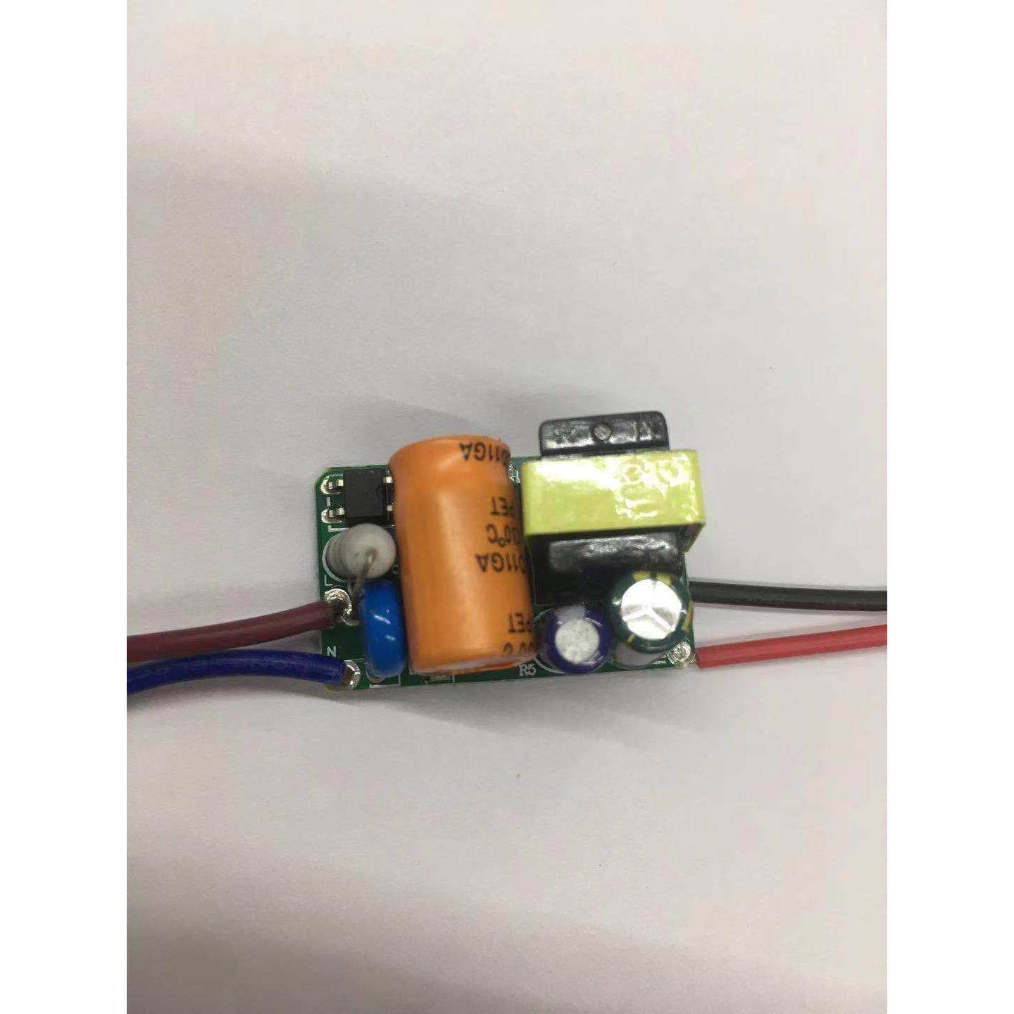 LED内置驱动电源非隔离电压175-265v8-24w24-36w36-50w12-25*2w