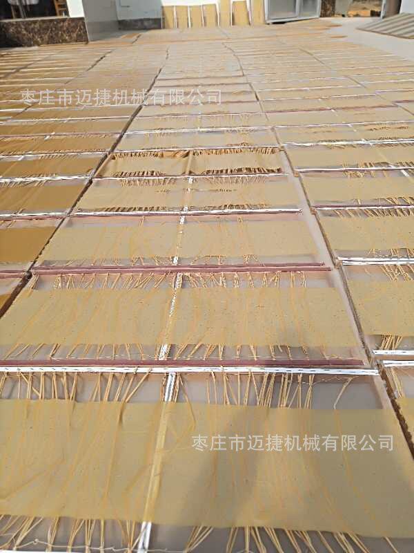 小型红薯粉丝粉条机云南做干兰片的机器多少钱自熟土豆宽粉机