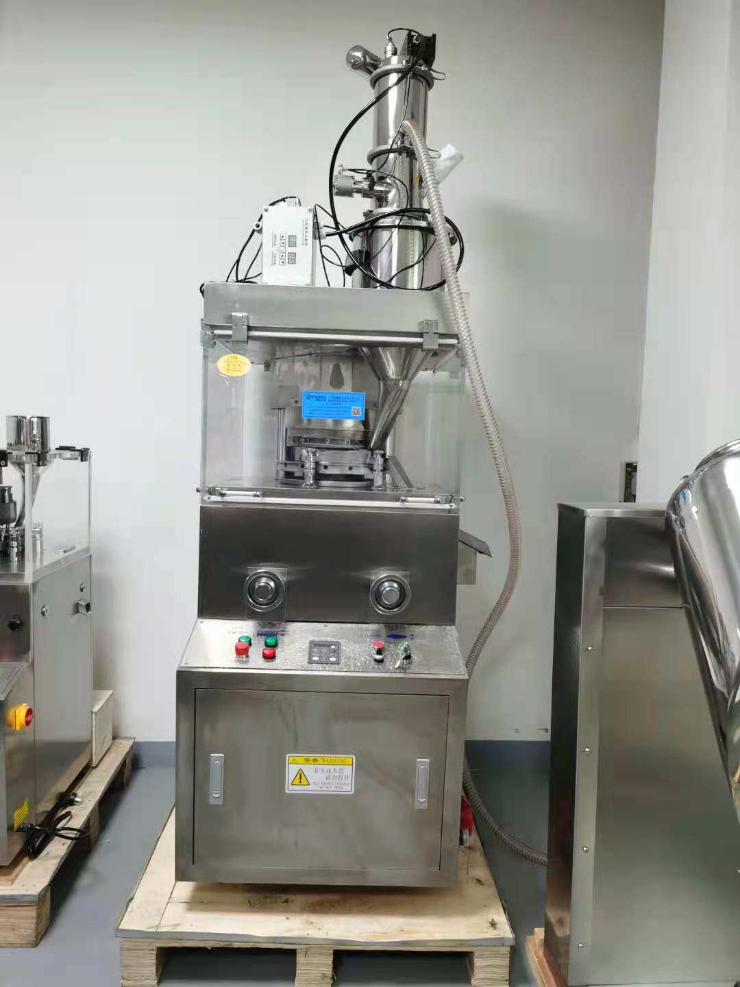 ZP-15D东北糖果泡腾片压片机22mm泡腾片粉末旋转式压片机
