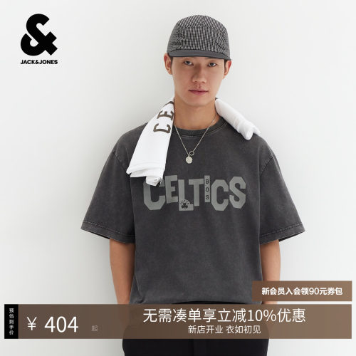 经典罗纹圆领舒适耐穿，成衣做旧水洗工艺