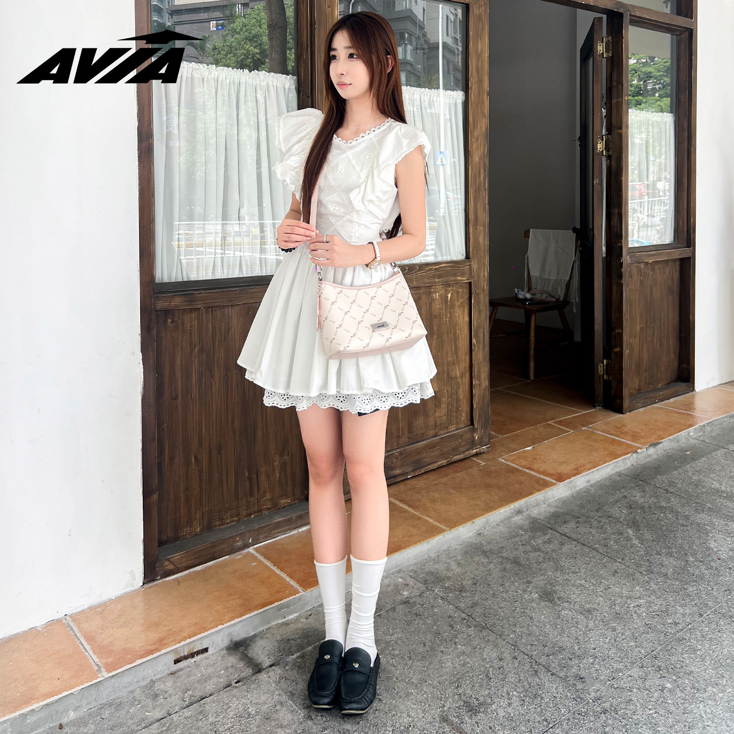 AVIA单肩斜挎腋下包女高级感腋下小包包原创设计老花防水月牙包