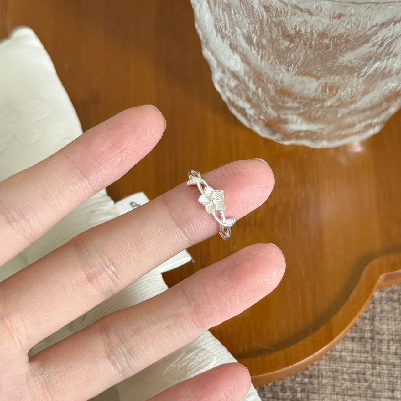 银色桔梗花花朵戒指2026新款轻奢气质精致小众设计指环手饰品定制图片