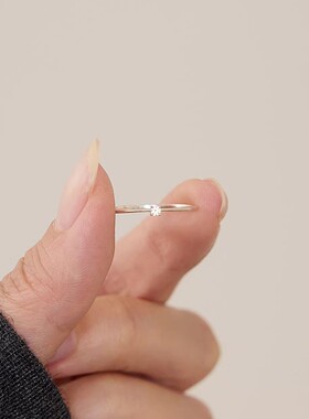素圈四爪小方糖钻戒指2026新款精致轻奢风小众设计指环饰品定制