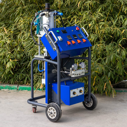聚氨酯发泡喷涂设备 出口芬兰HP10墙体保温喷涂机 高压气动喷涂机