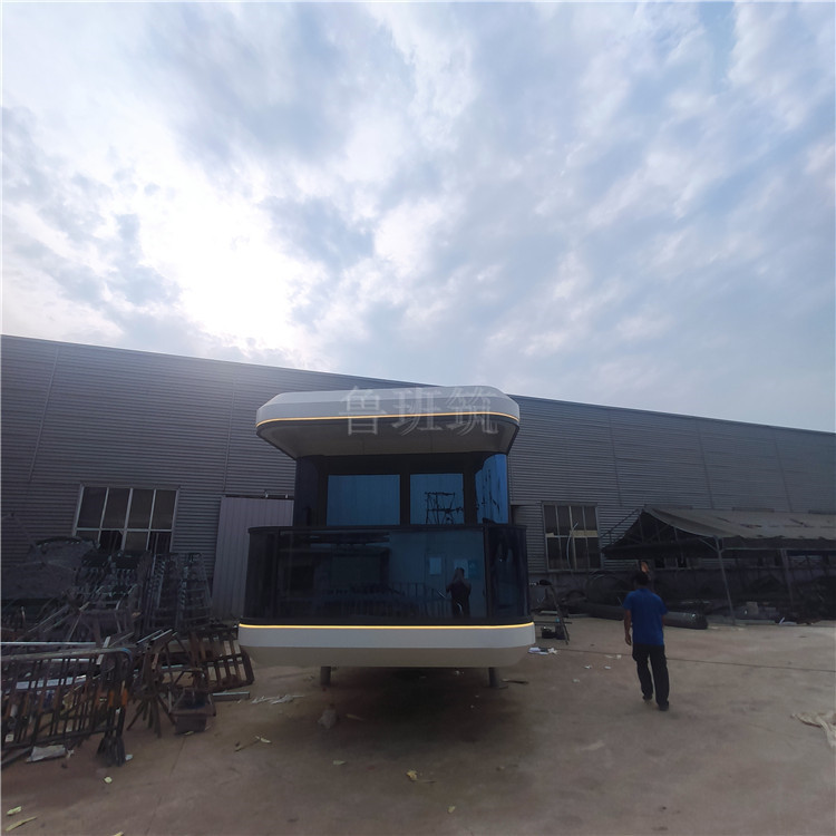 移动房车带厨卫民宿轻钢龙骨景区活动房旅游酒店源头厂家住宿钢构图片