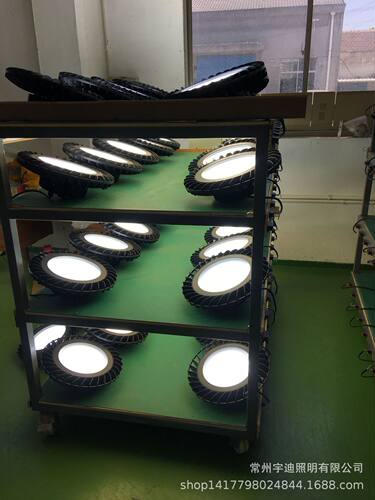南充led200W 防眩工矿三防灯UFO飞碟工矿灯压铸新款飞碟工矿灯