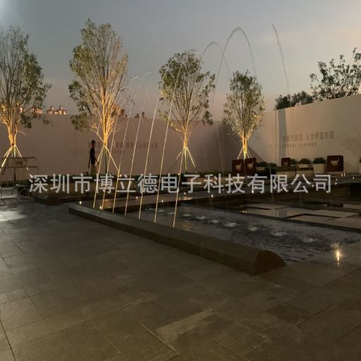 不锈钢波光喷泉喷头全套设备厂家互动珍珠跳泉控制系统光亮泉图片
