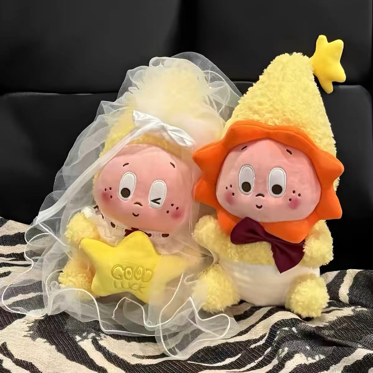 星星人压床娃娃一对结婚摆件喜娃图片