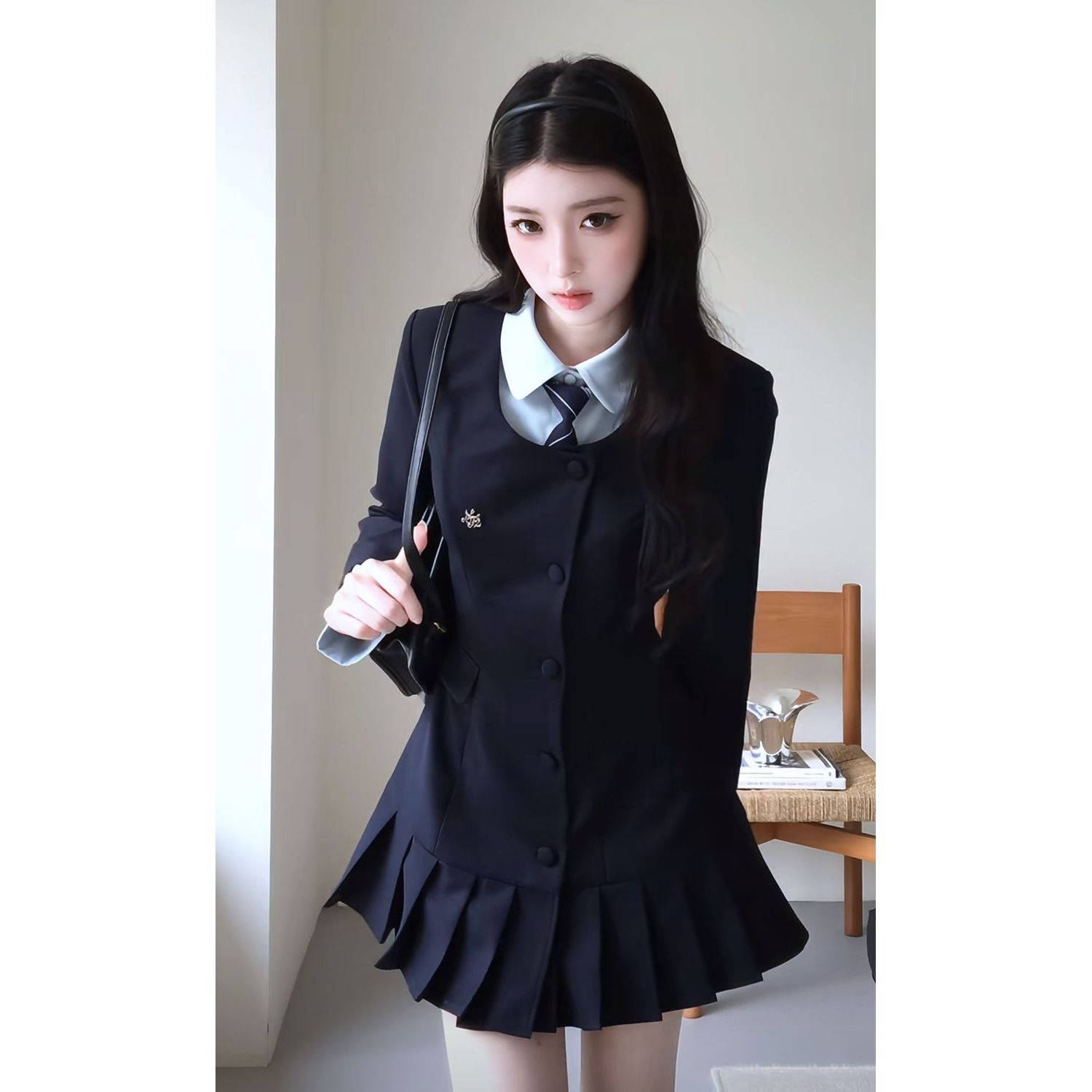 巨好看韩系穿搭一整套学院风连衣裙子女秋季2026新款百褶短裙套装