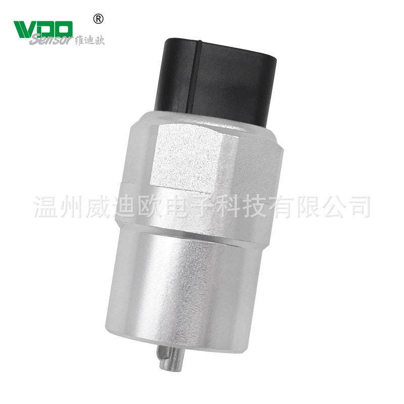适用于东风UD尤迪狮车速里程表传感器S83190-1511S831901511