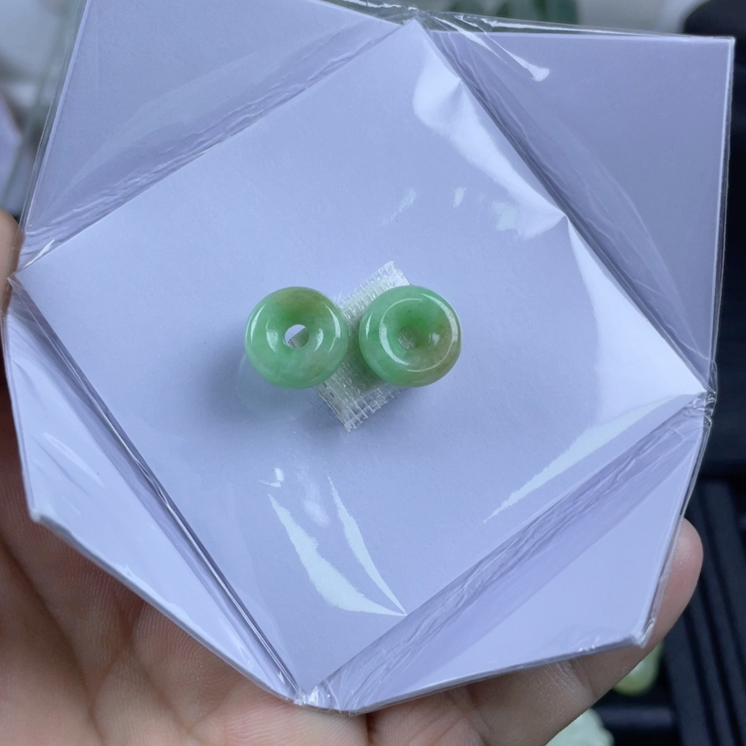 黄加绿小圆圈一对