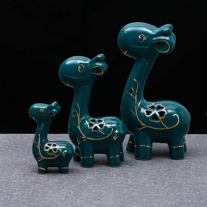 梅花鹿陶瓷摆件+北欧轻奢办公室装饰品+玄关电视柜家居创意工艺品