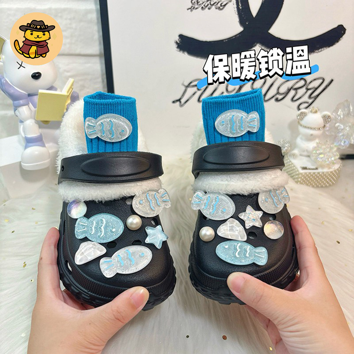小孩百搭新款加绒黑色小鱼洞洞鞋