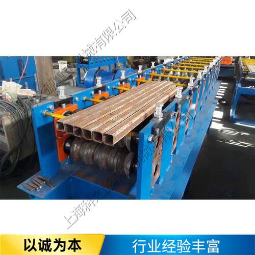 工业建材废管压方机 卧式圆管压方管设备 旧脚手架管材变方管机