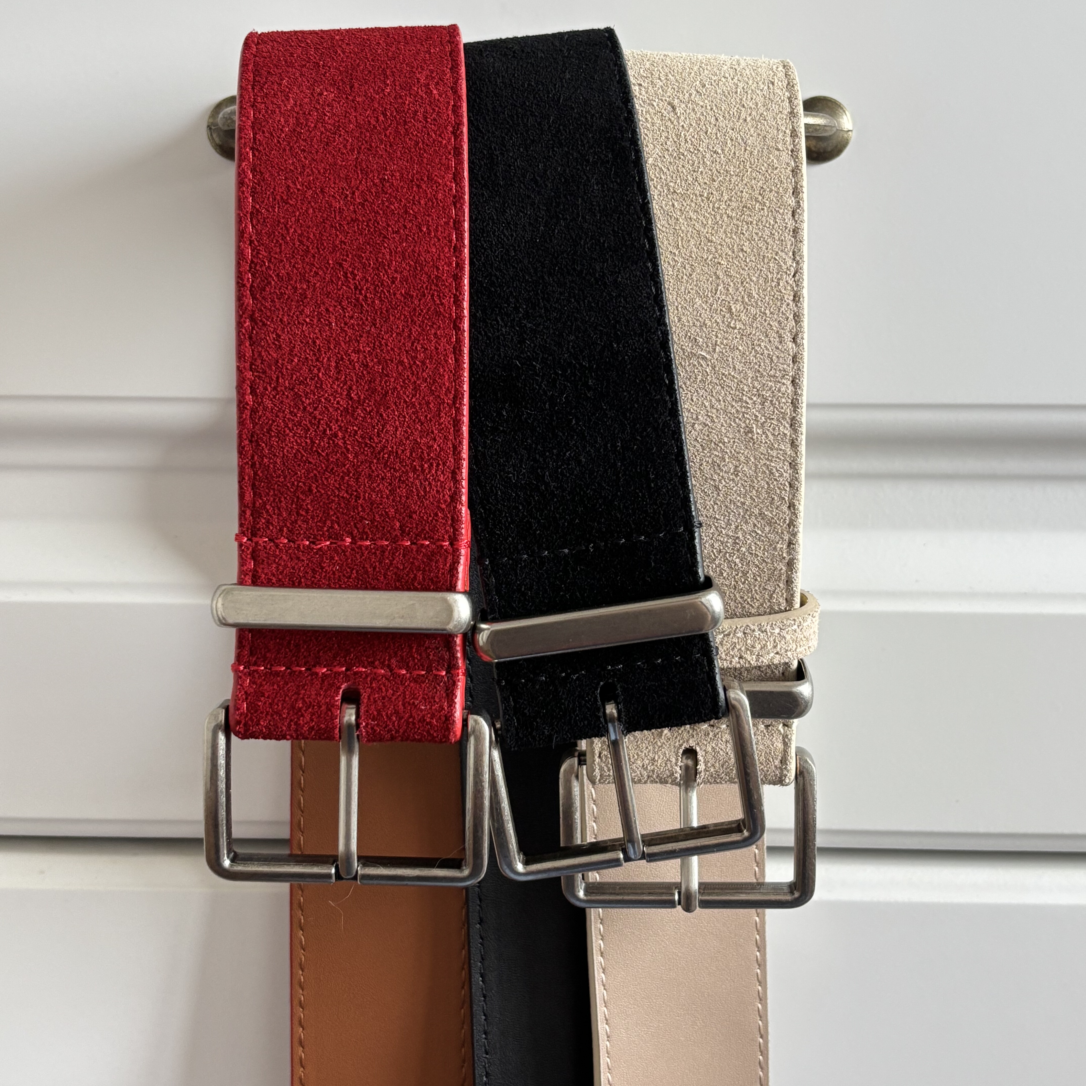 SFTTR加宽米色翻毛皮金属极简