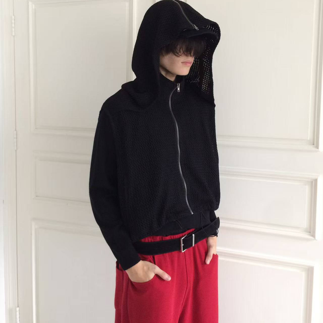 SFTTR黑色镂空拉链造型马甲