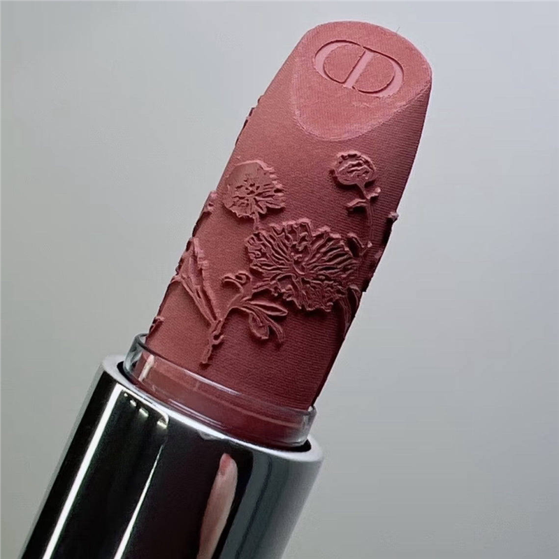 巨美!浮雕花卉限定 D*奥限量1947丝绒哑光豆沙式红棕温柔又高级