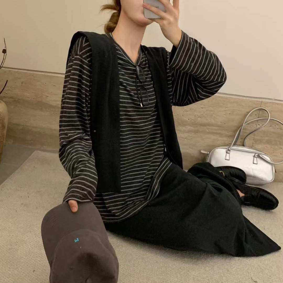 韩系条纹长袖女2206早秋款宽休松慵懒闲身百搭显瘦半裙套装26OCX0