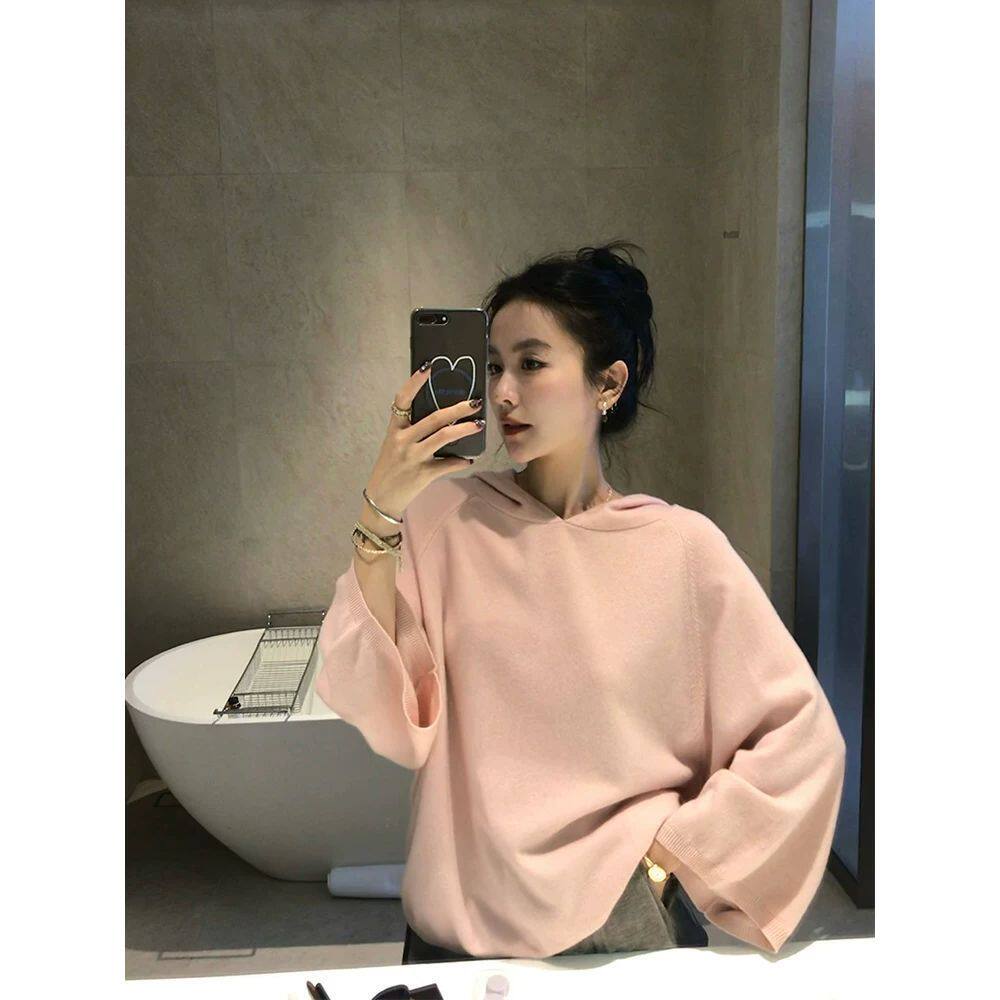 极简风气质粉色连帽休闲少女感上衣2026秋季新款百搭小众针织女装