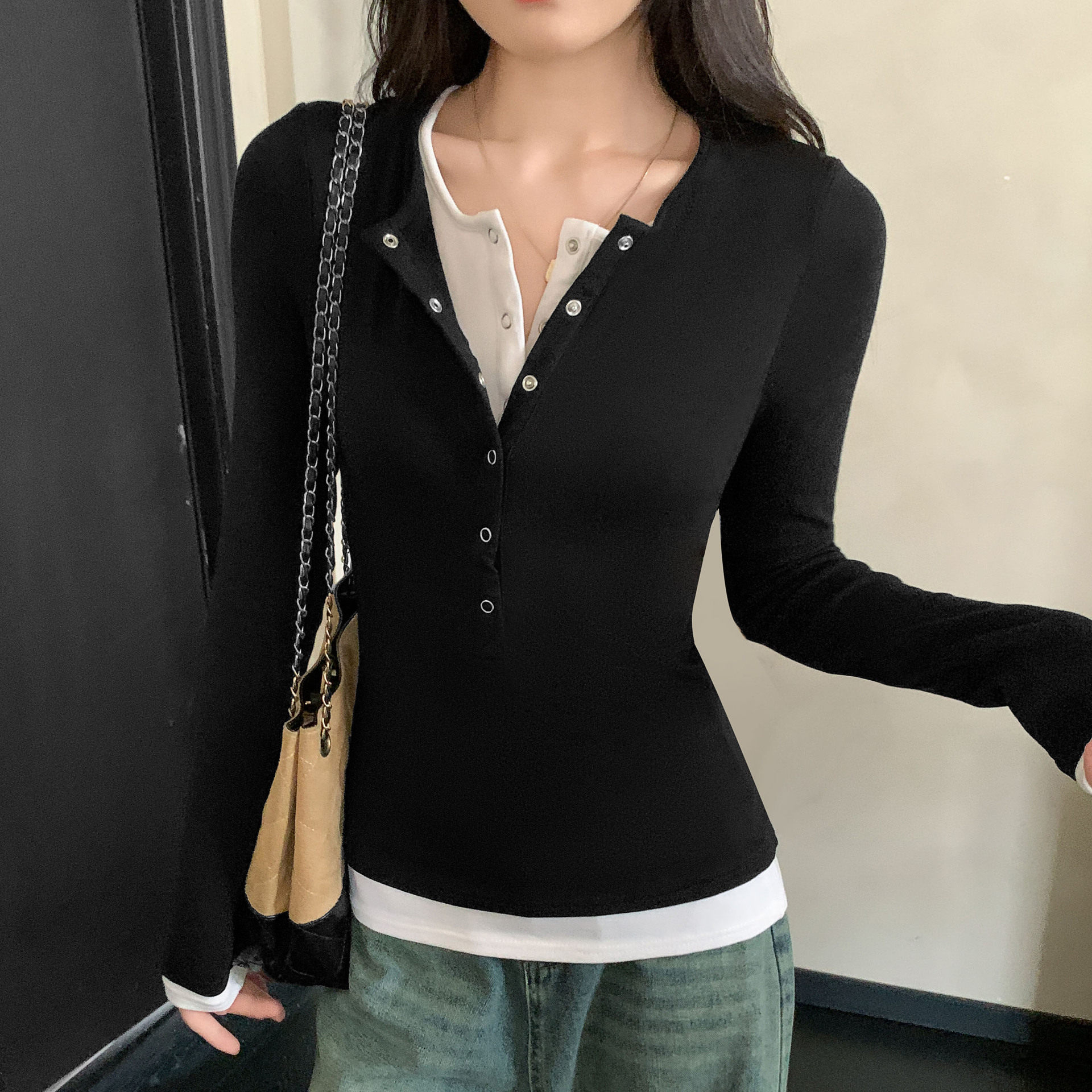 K2605亨利领钉扣撞色假两件T恤女秋冬季内搭修身显瘦打底长袖上衣