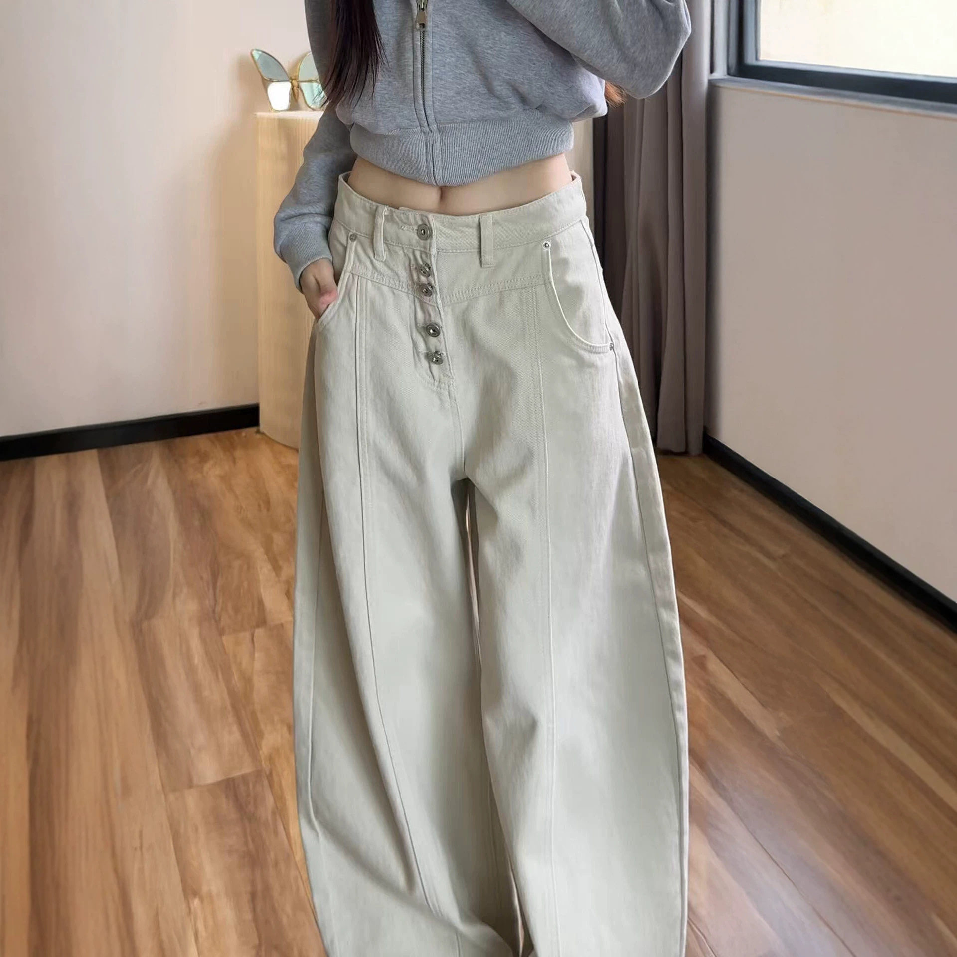 灰白色美式复古弯刀牛仔裤女2026